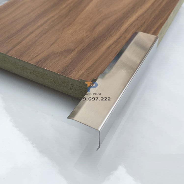 Nẹp trang trí inox mạ vàng TP 003 Nẹp trang trí inox mạ vàng TP 003